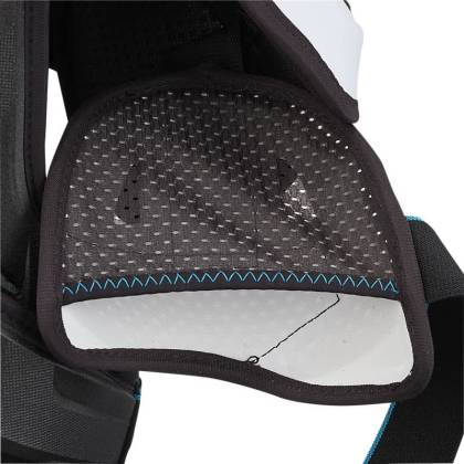 Umerar Hochei Jucător, Senior, CCM JETSPEED FT6 PRO · Negru / Alb / Roșu  - 6