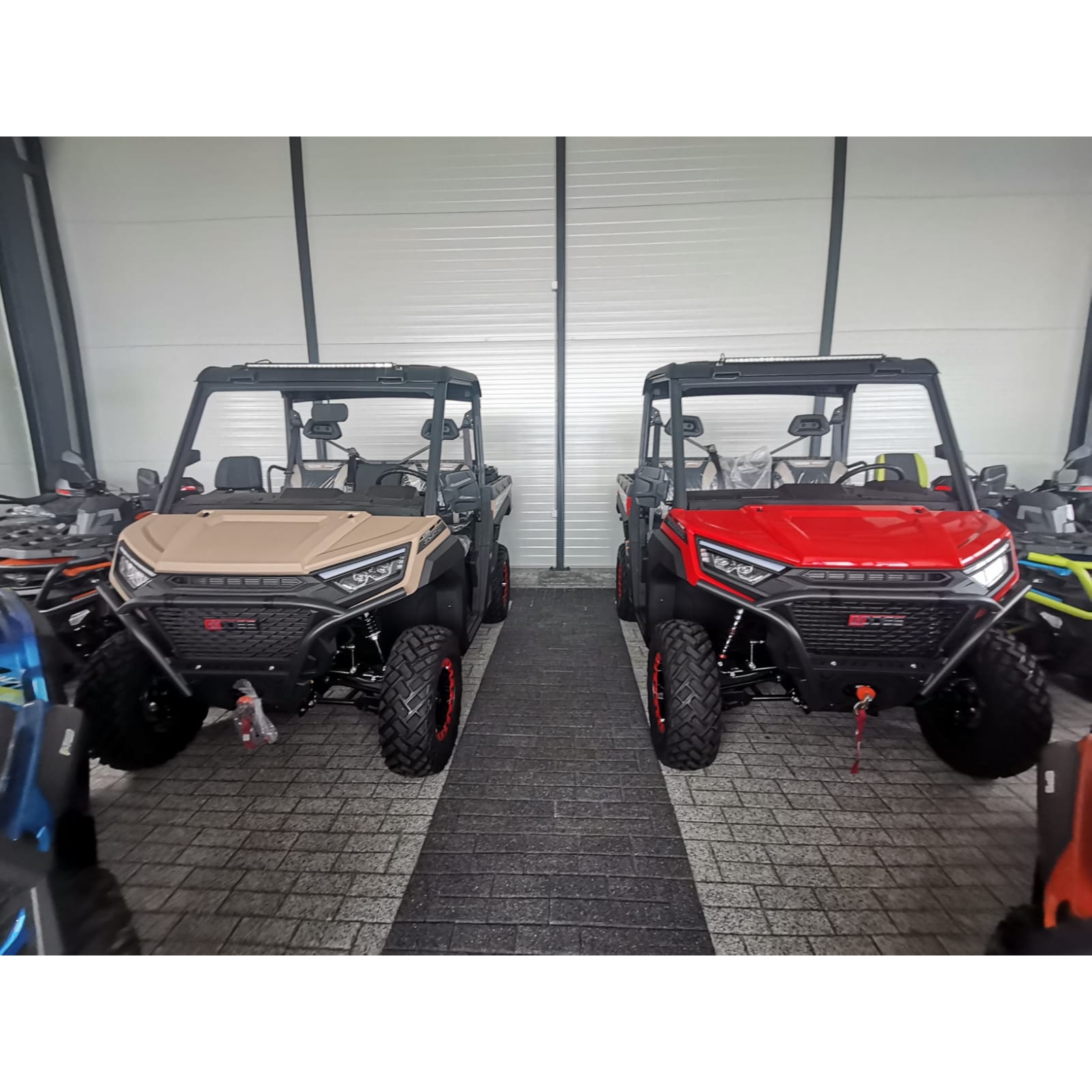 UTV AODES WORKCROSS 1000-3 BASIC, 976cc, 84 CP, 62kW, 2WD/4WD, T3b · Roșu  - 16